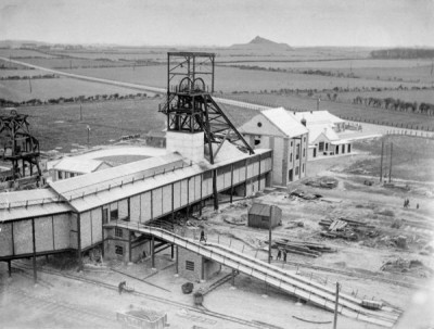 Ashington Coal Company: Wheel Card Analogue Calculator War Gases Effects First aid, 1900s