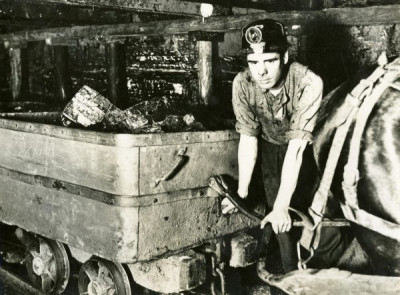 Ashington Coal Company: Pit Workings Underground Coal Young Man, 1900s