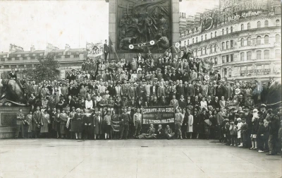 Lives Revealed in Boxes: The Fred Mawson Collection