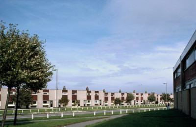 Modern Urban Housing - Peterlee