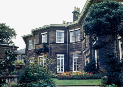 The Crescent