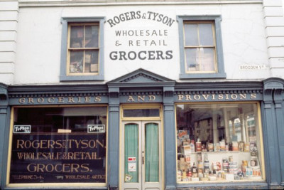 Shop Fronts 42