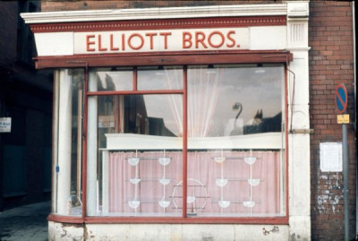 Shop Fronts 44