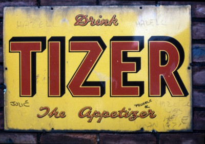 Shop Signs, Typography and Decoration 4