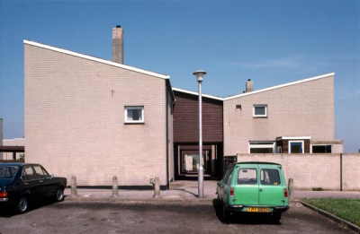 Modern Urban Housing - Peterlee
