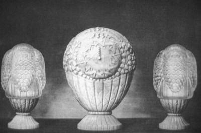 Clock and vases
