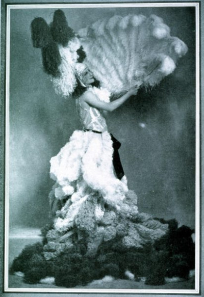 Les Folies Bergere I
