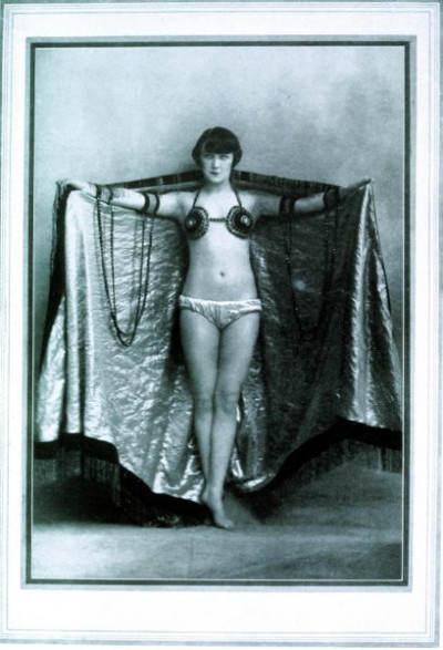 Les Folies Bergere I