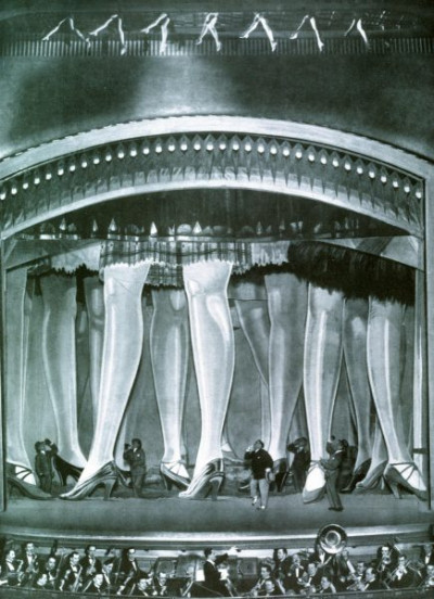 Les Folies Bergere I
