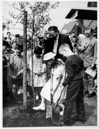 T Dan Smith Archive: Hugh Gaitskell at the Scotswood Flats ceremony, c. 1965