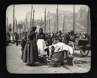 Lee Collection: Fish Sorters on the Quay, North Shields, c. 1890s