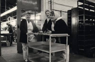 Wills' Factory: Margaret O’Donnell, Margaret Pearce and Charlotte Pearson - ‘Golden Oldies’ awaiting pensionable age, 1986