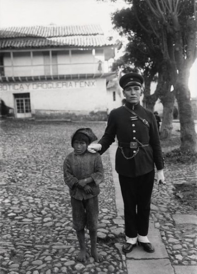 Chambi Collection: Policeman with boy, Cuzco, 1923