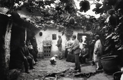 Chambi Collection: Playing ‘Sapo’, Chicheria on Pumacurco Street, Cuzco, 1932