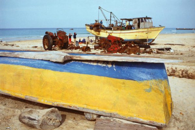 Gaza Strip: Fishermen praying in the morning, 1987/1988