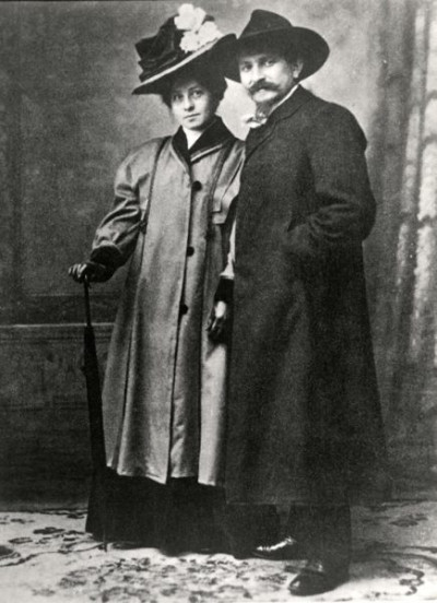 August Sander and his wife Anna, Linz 1905