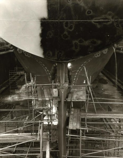 Shipbuilding on the Tyne: Rudder on Section Repairs, 1983