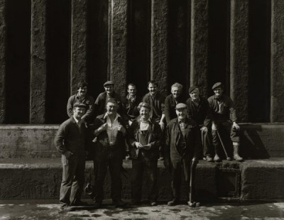 Shipbuilding on the Tyne: Preparing No. 8 Dock - Shipwrights, 1983