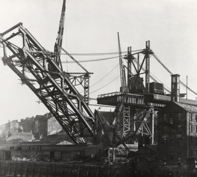 Building the Tyne Bridge: Detail of Work on the Arch
