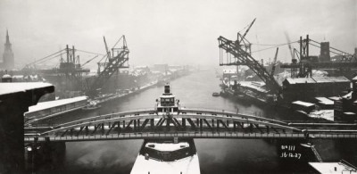 Building the Tyne Bridge: The Arch Begins to Close, 16th December 1927