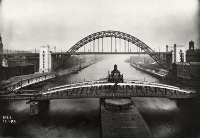 Building the Tyne Bridge: The Completed Bridge, 27th March 1929