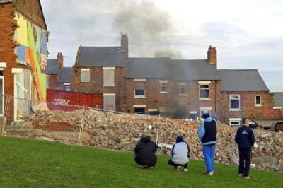 Farewell Squalor, 2001/2002